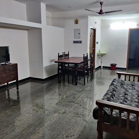 Tulip Villa 3Bhk 2Bhk And 1Bhk Located Near Chunnambar Boat House And Paradise Beach Pūrnānkuppam المظهر الخارجي الصورة