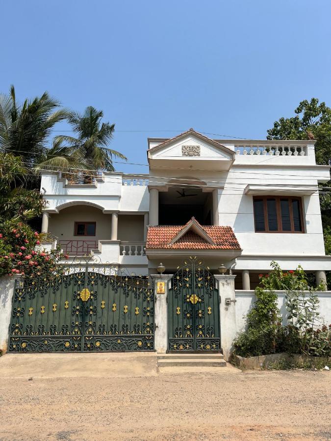 Tulip Villa 3Bhk 2Bhk And 1Bhk Located Near Chunnambar Boat House And Paradise Beach Pūrnānkuppam المظهر الخارجي الصورة