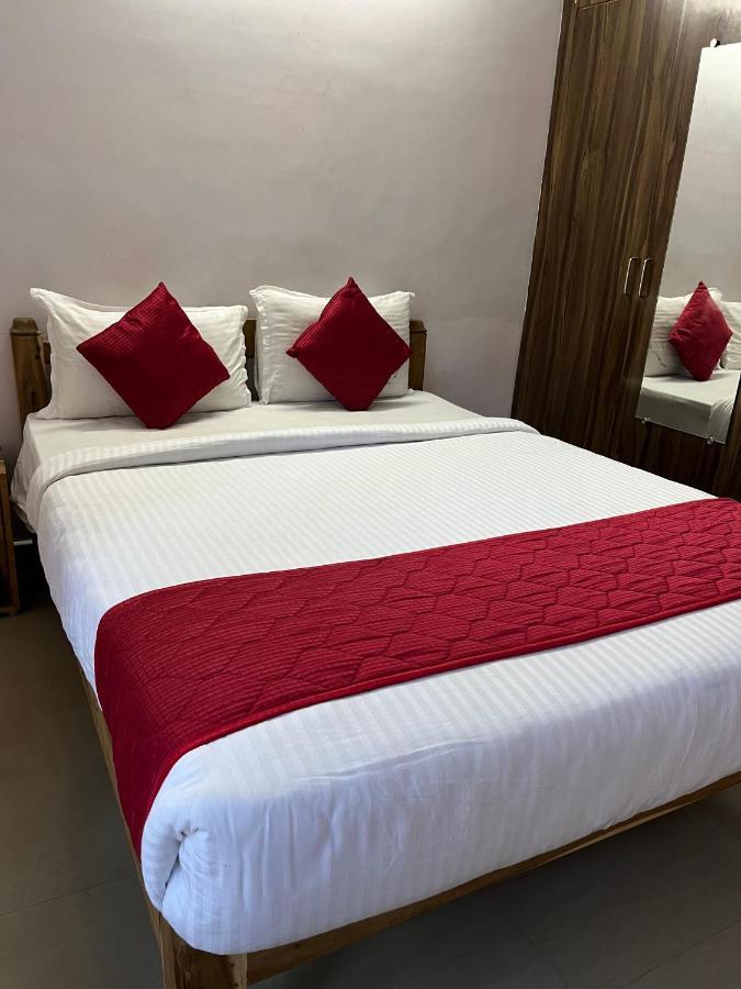 Tulip Villa 3Bhk 2Bhk And 1Bhk Located Near Chunnambar Boat House And Paradise Beach Pūrnānkuppam المظهر الخارجي الصورة